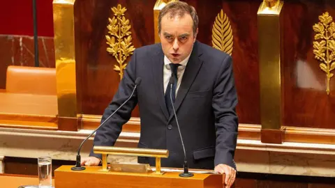 French Prime Minister Proposes Suspension of Pension Reform Amid Political Turmoil