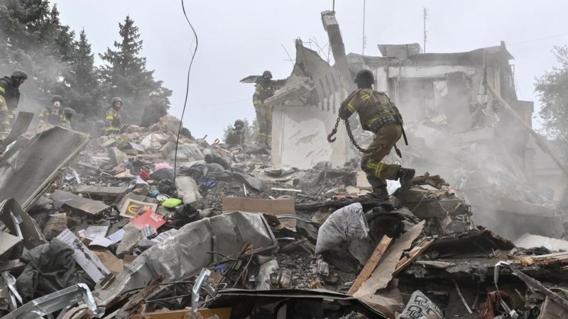 Zaporizhzhia: At Least 20 Dead in Russian Glide Bomb Strike