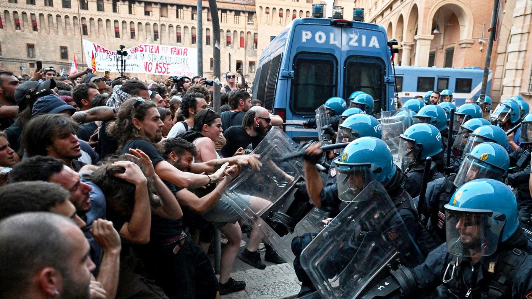 Bologna Protest Toll: Dozens Hurt as Mass Demonstrations Follow Fatal Police Arrest