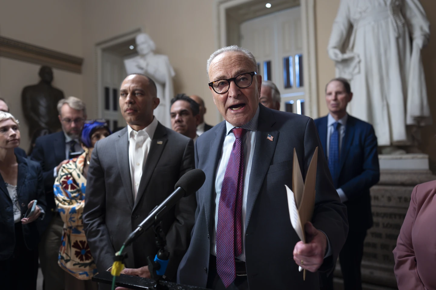 Bipartisan Tensions Rise as Health Insurance Tax Credits Face Expiration