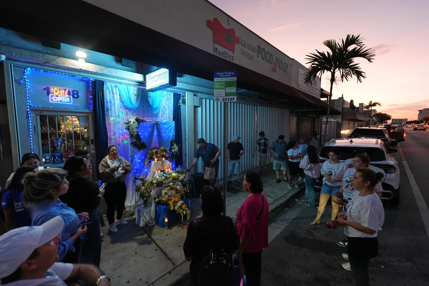 Nicaraguans Celebrate the Virgin Mary in Miami Amid Religious Crackdowns