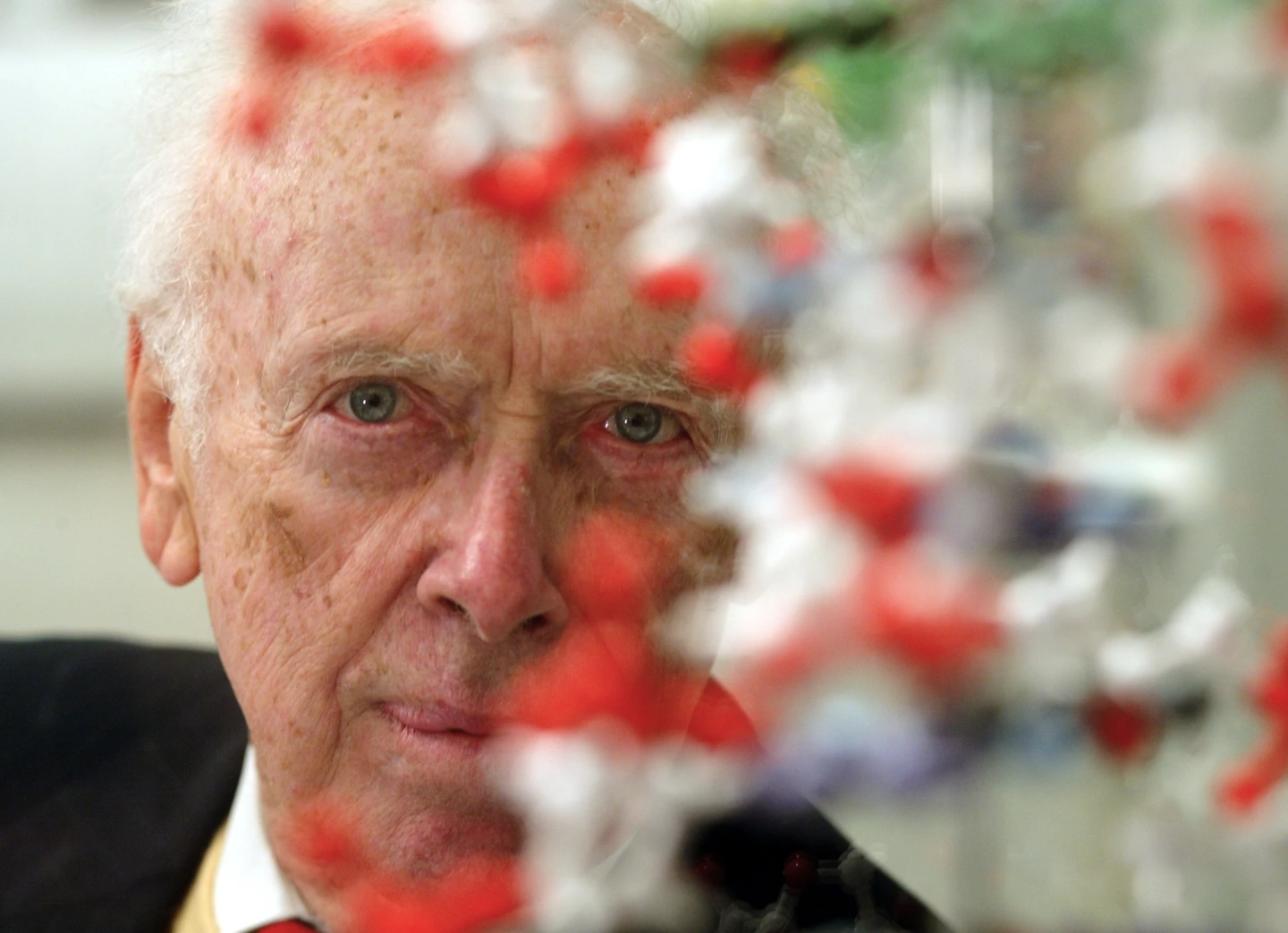 Pioneer of DNA Discovery, James D. Watson, Passes Away at 97
