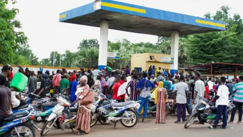 Mali's Capital Faces Disruption from Jihadists' Fuel Blockade
