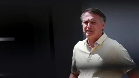 Bolsonaro's Legal Troubles Intensify: Supreme Court Judges Vote Guilty
