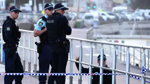 Chris Minns Stands Firm on Police Actions in Bondi Shooting Incident