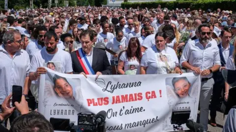 French Town Burying an 11‑Year‑Old Amid Outrage Over Police Negligence
