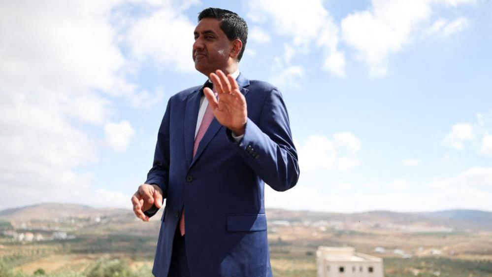 U.S. Congressman Detained by Armed Israeli Settlers in West Bank