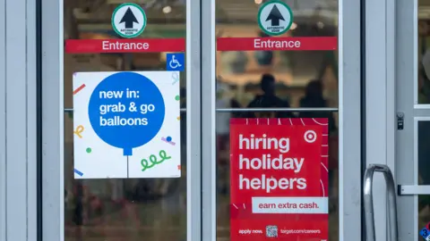 Seasonal Job Market Falters as Holiday Hiring Dips