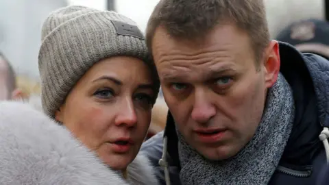 Yulia Navalnaya Accuses Russian Authorities of Poisoning Alexei Navalny in Prison