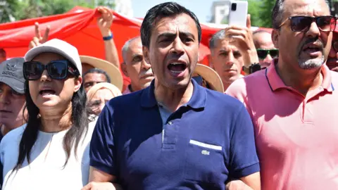 Tunisia Sentences Dozens of Opposition Figures amid Political Turmoil