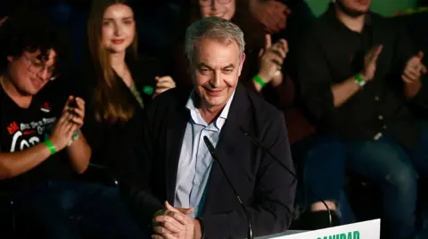 Discovery of €1.2m jewellery prompts fresh probe into former Spanish PM