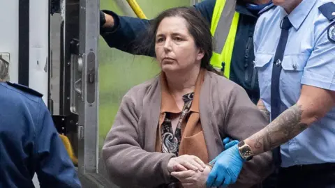 Australian Prosecutors Challenge Life Sentence of Mushroom Murderer Erin Patterson