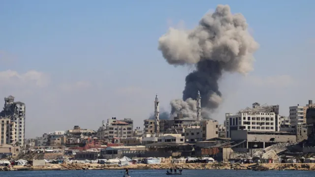 UN Official Describes 'Cataclysmic' Situation in Gaza City Amidst Israeli Offensive