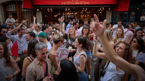 France Bans Alcohol at Fête de la Musique Amid Record Heatwave