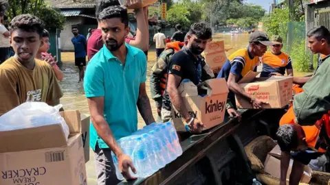 Cyclone Disaster Spurs Community Action in Sri Lanka