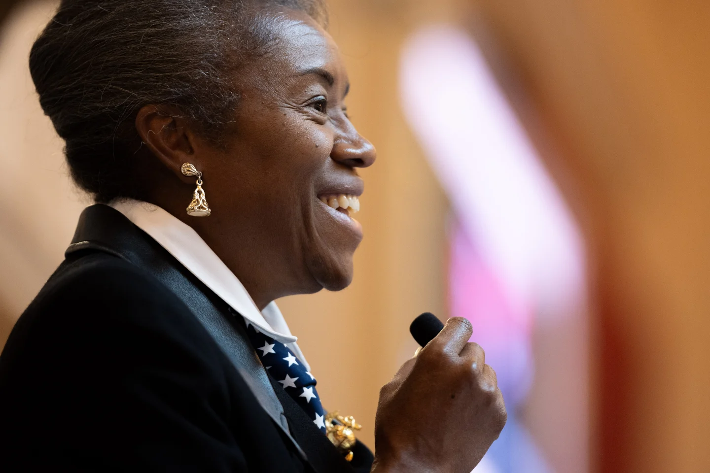 Electricity Bills Spark Heated Debate in Virginia and New Jersey Governor Races