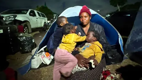 Machete‑menaced protests set deadline for undocumented migrants to leave South Africa
