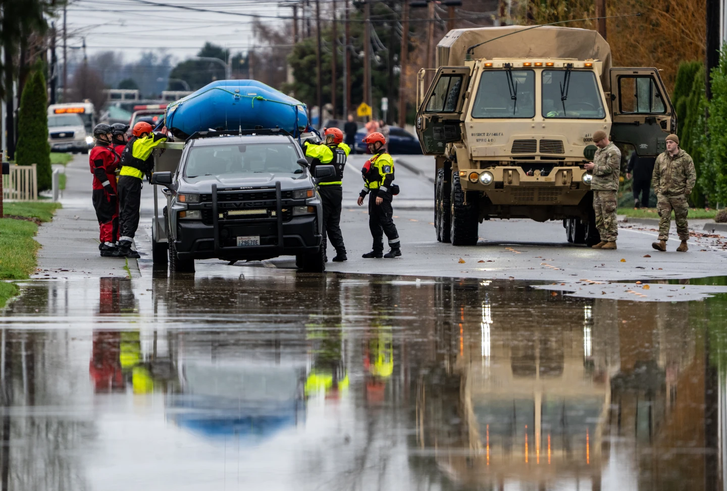 Severe Weather Hits U.S.: Arctic Chill and Pacific Northwest Floods