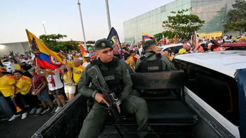 Violence‑Driven Campaign Turns Colombia’s Presidential Race into a Battlefield