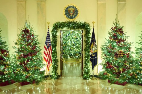 Melania Trump Reveals Christmas Decor Theme: 'Home Is Where the Heart Is'