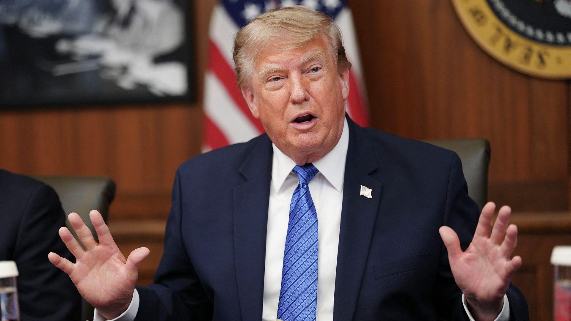 Trump Denies US Munitions Shortage Amid Leak‑Sleuth Claims