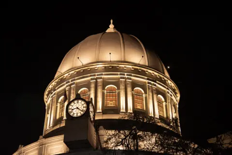 Kolkata: A City Transformed by Night