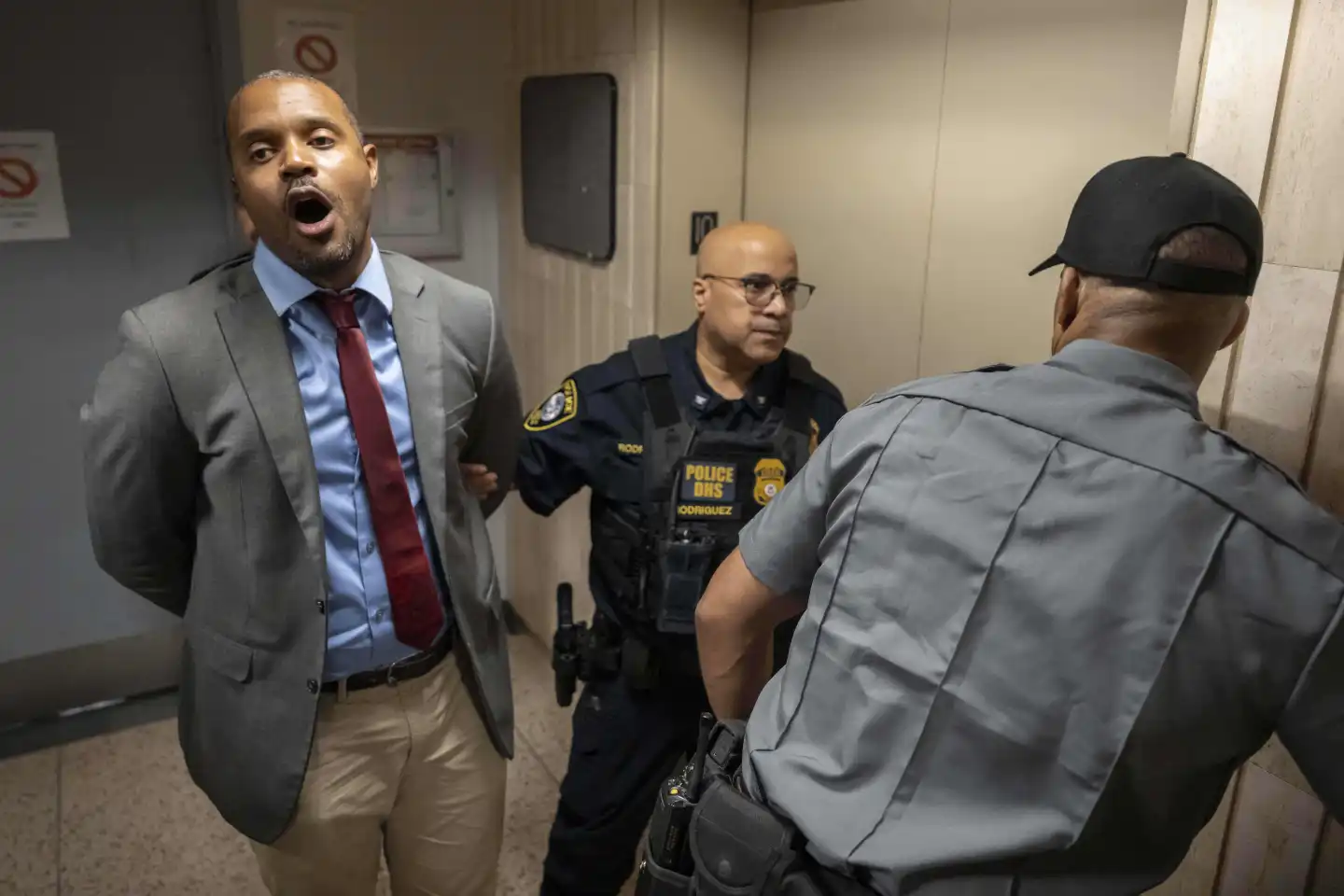 Protests Erupt Over Conditions at NYC Immigration Detention Facility, Dozens Arrested