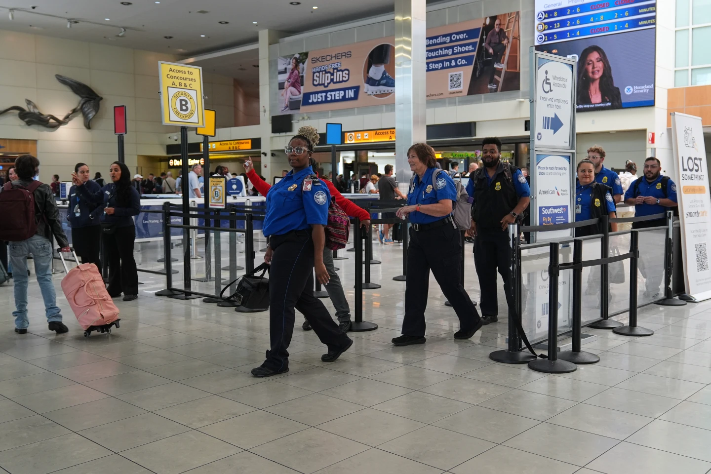 Airports Reject Political Message from Homeland Security Amid Government Shutdown