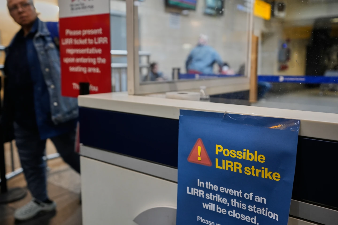 Long Island Rail Road Workers Go on Strike, Disrupting Commuter Service