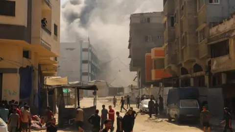 Escalation in Gaza: Families Flee as Israeli Airstrikes Intensify