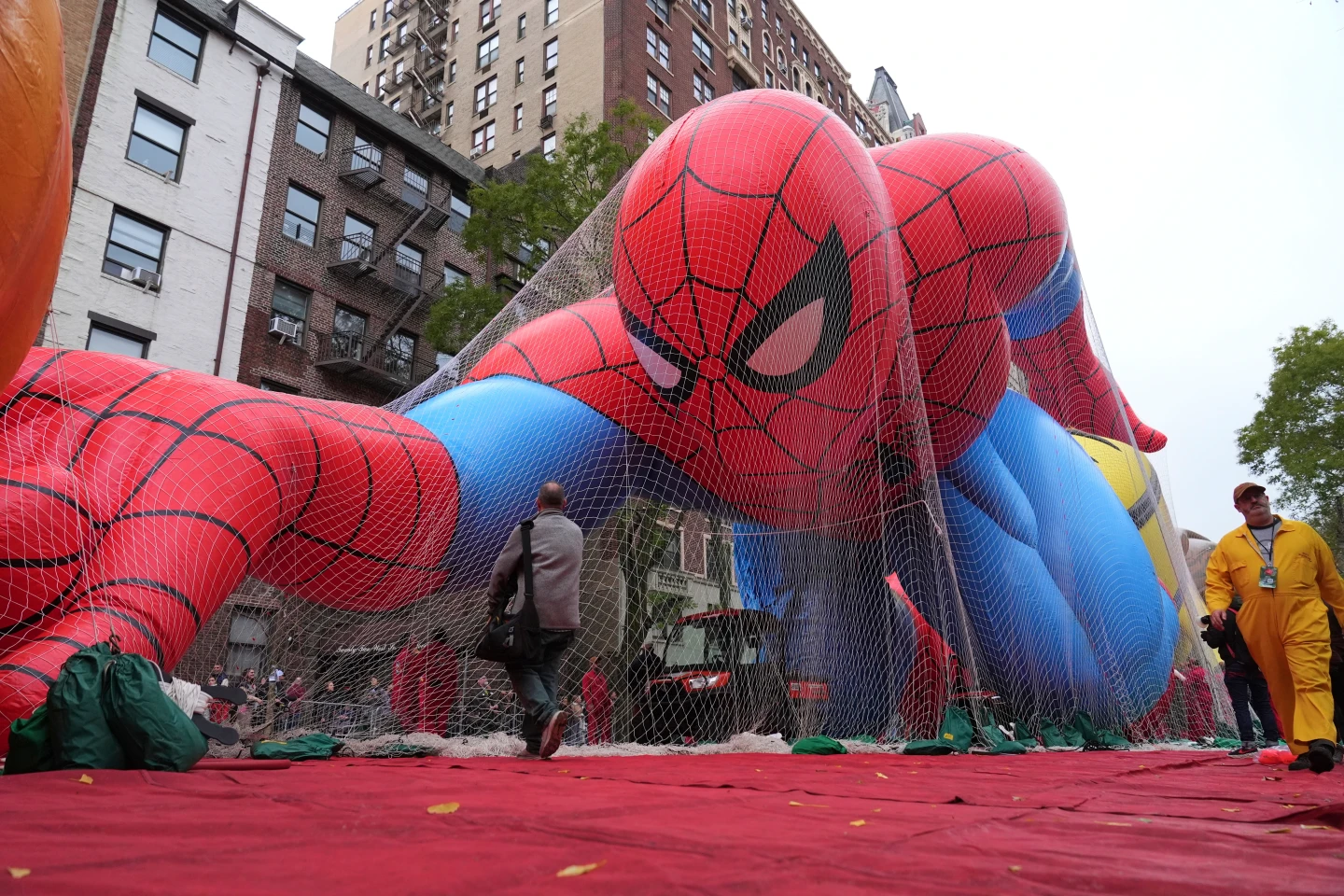 Macy's Thanksgiving Day Parade Set to Delight Despite Chilly Winds