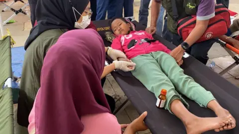 Health Crisis: Over 1,000 Children Sickened by Free School Lunches in Indonesia