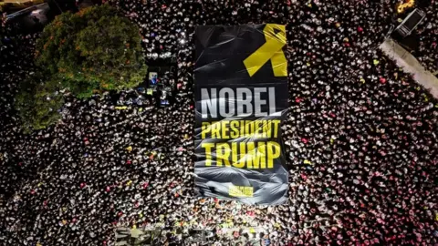 Tel Aviv Rally Strongly Supports Trump as Hostage Release from Hamas Looms