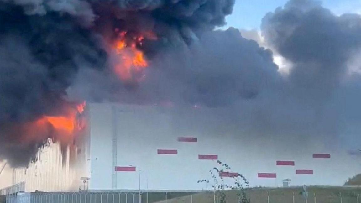 Ukrainian drones strike Wildberries warehouses, killing 5 near Moscow
