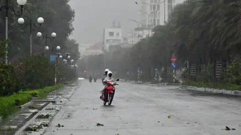 Typhoon Kalmaegi Strikes Vietnam After Devastation in the Philippines