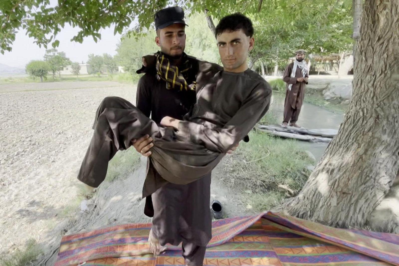 Turkish Border Guards Beat Afghan Migrants, Mass Frostbite Claims