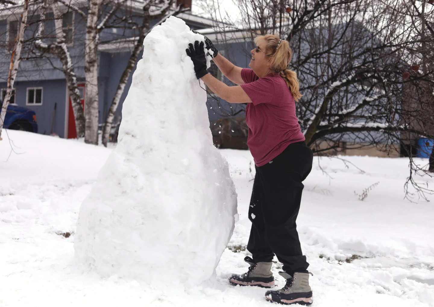 Wintry Weather Disrupts New England with Snow and Ice