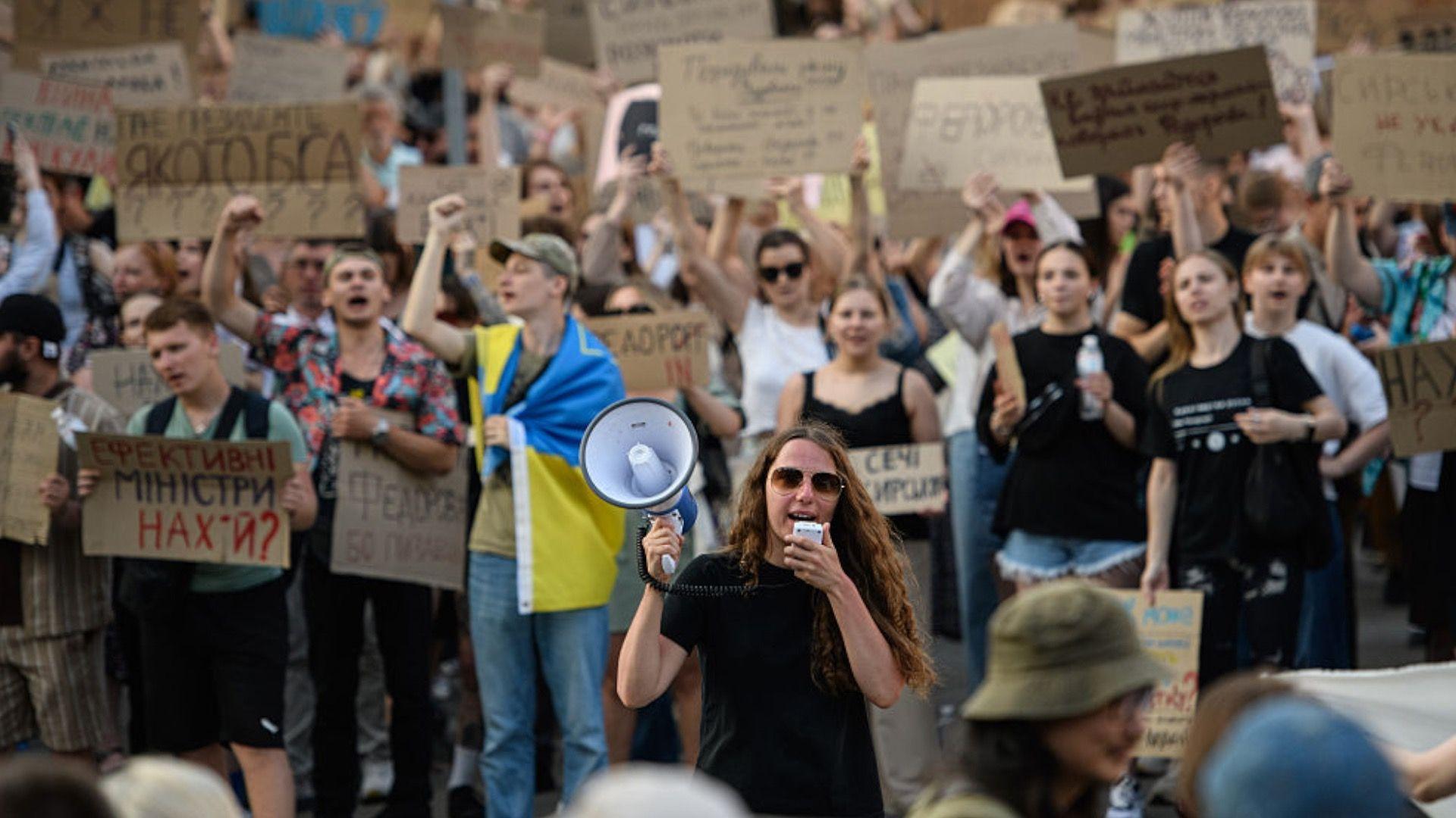 Ukrainian Soldiers Outrage Over Ousting of Defence Minister