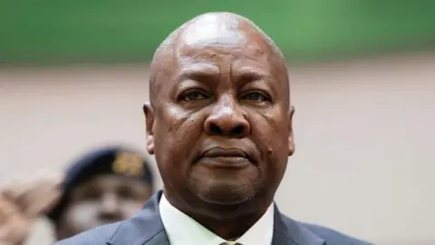 US Deportees Challenge Ghana's Detention Practices in Court