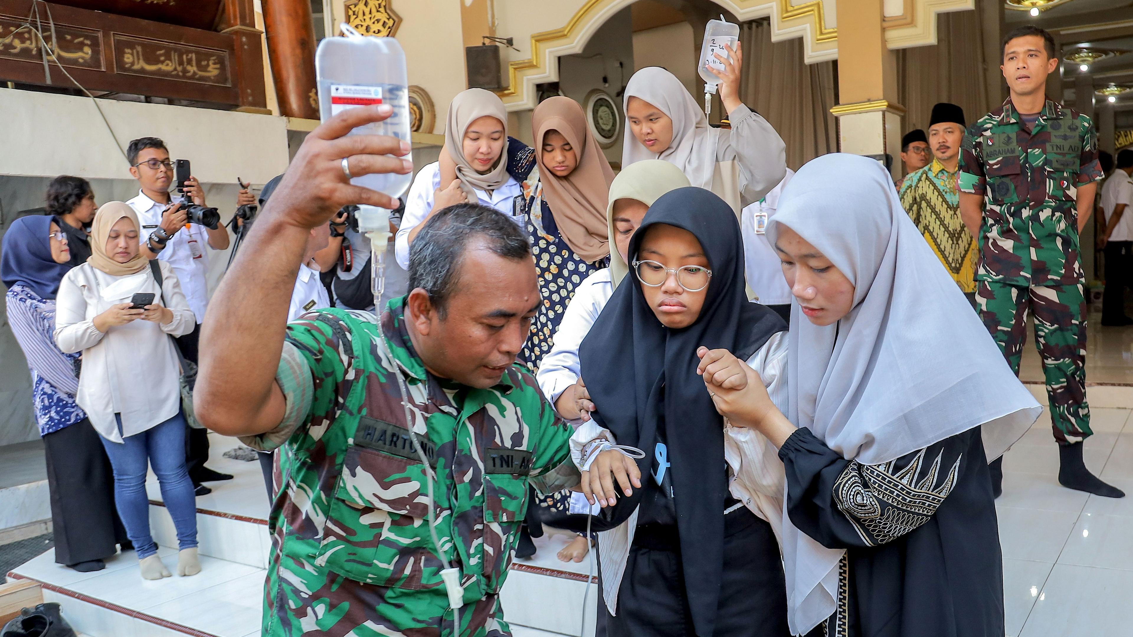 Mass Food Poisoning Affects Nearly 2,000 Indonesian Schools in 72 Hours