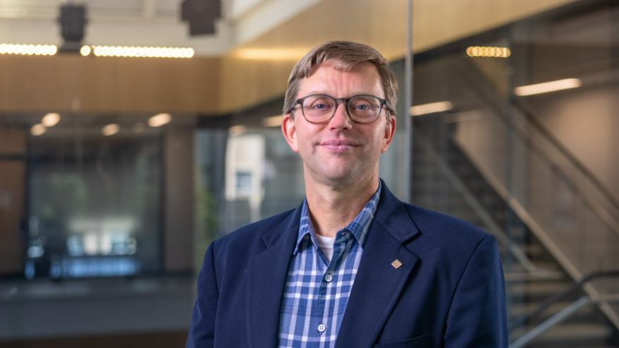 Canada’s Talent Blitz: 48 U.S. Professors Drawn in by New $504M Research Pact