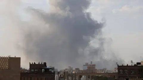 Israeli Airstrike in Yemen Claims Eight Lives Amid Ongoing Conflict