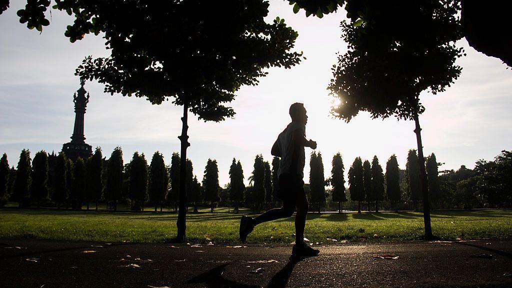 Bali Bans Two Dutch Ex‑Patriots Over Alleged Discriminatory Run Club