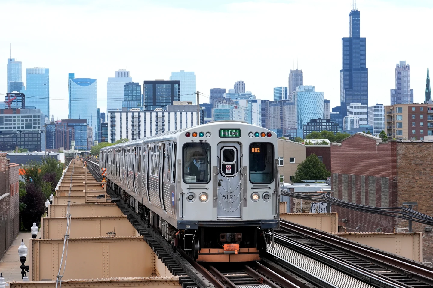 Trump Administration Halts $2.1 Billion for Chicago Infrastructure Amid Shutdown