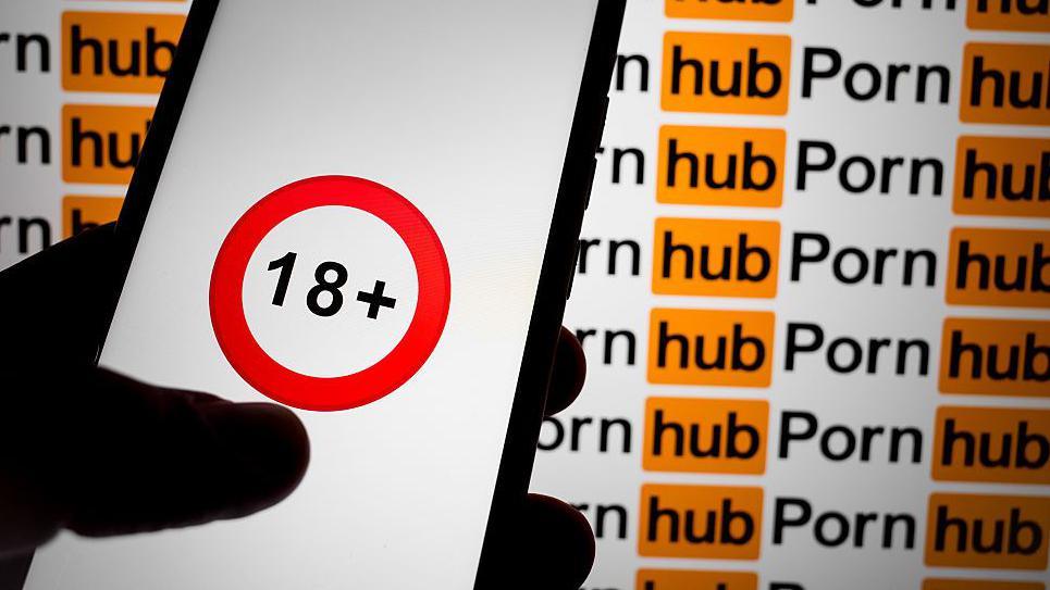 Pornhub Returns to Australia: Only Adults with Apple Devices Gain Access