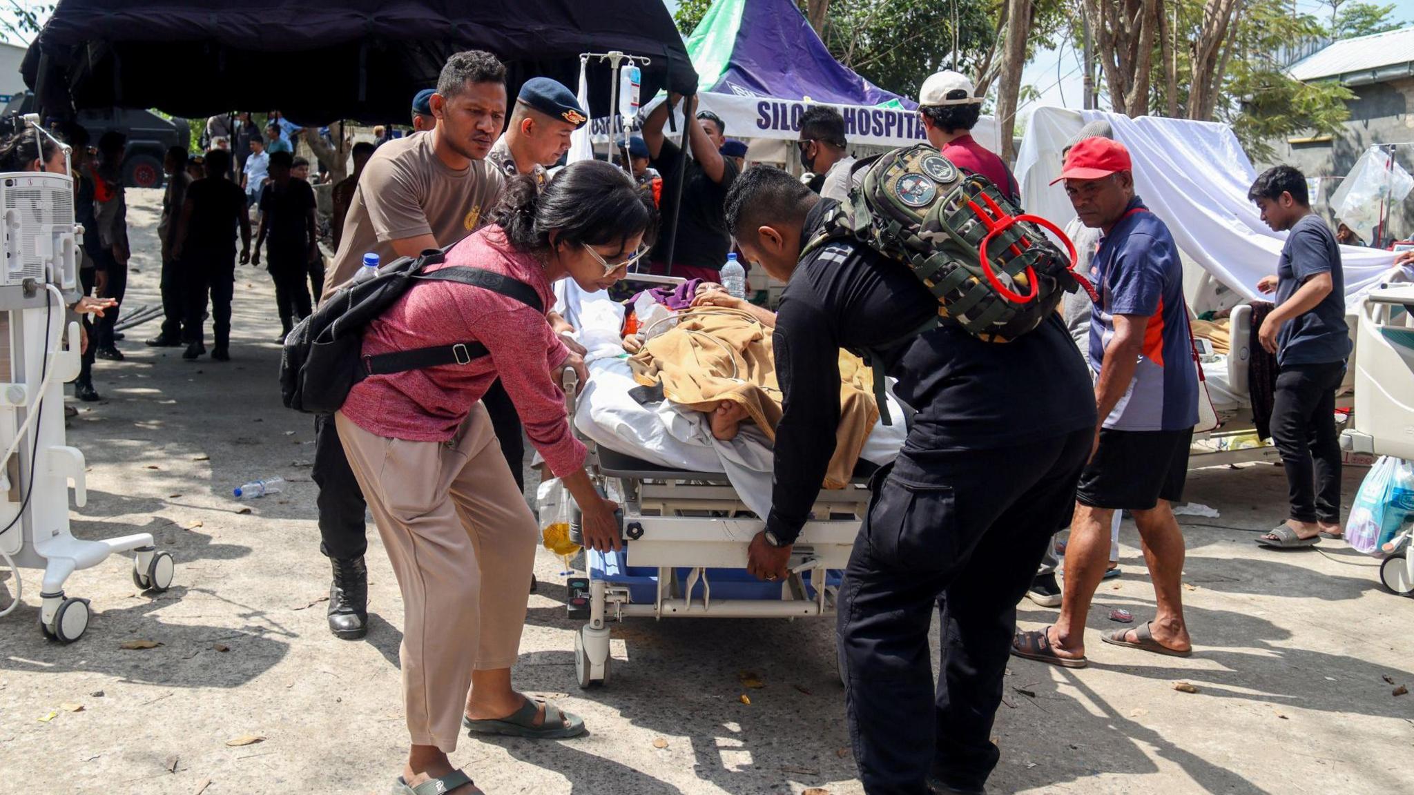 Flores Earthquake: 5,000 Displaced & 53 Killed as Rescue Efforts Fight Aftershocks