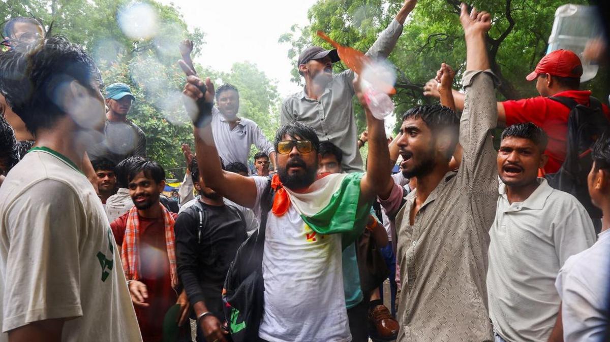 India’s “Cockroach” Protest: Modi Faces Growing Pressure