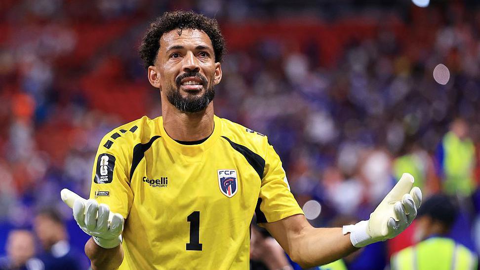Vozinha earns a new species name as Cape Verde goalkeeper
