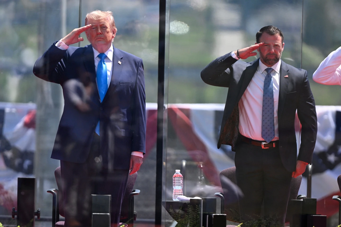 Mullin Threatens CBP Withdrawal from 'Sanctuary Cities', Risking Global Air Travel Chaos